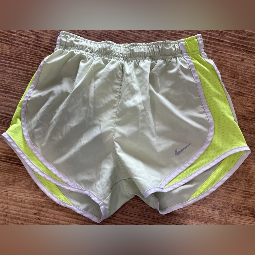 Nike women’s running shorts XS